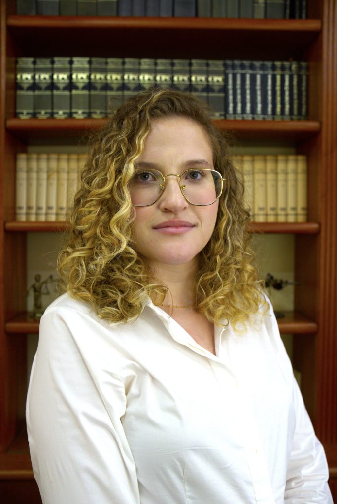 Dra. Ane Daniele Carrimo